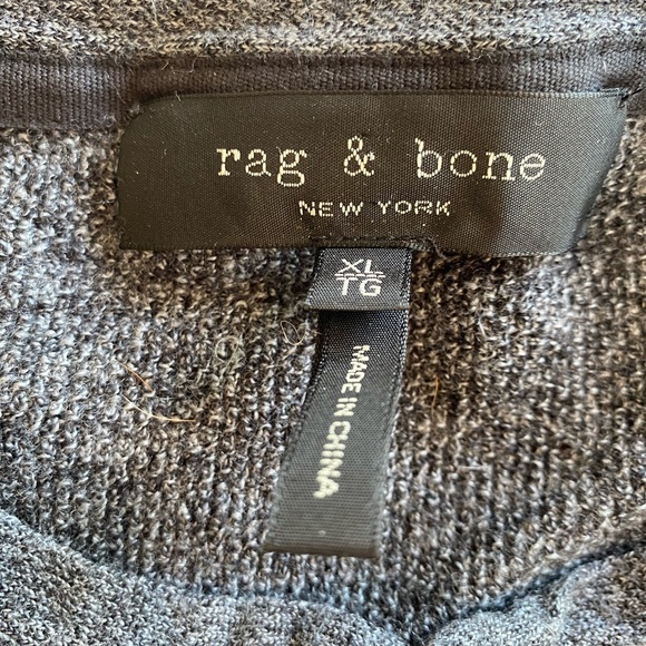 Rag and Bone long sleeve light wool sweater - Picture 3 of 5